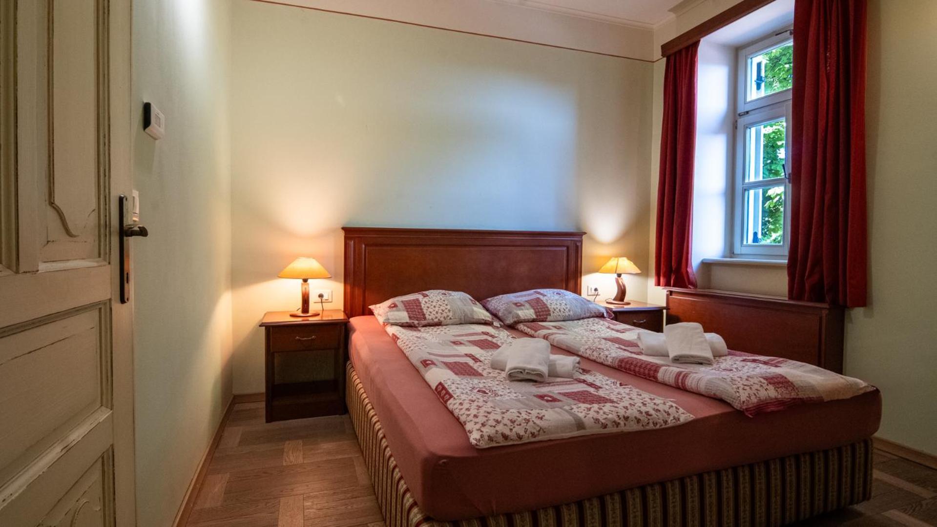 Veganfresh Otel Medvode Dış mekan fotoğraf